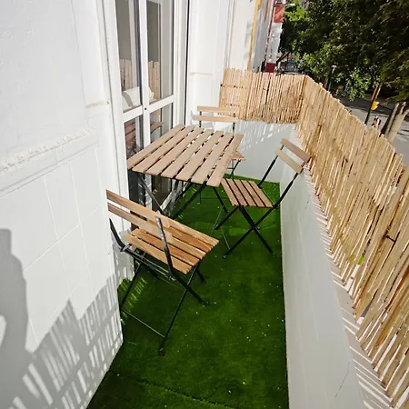 - San Rafael Apartment *