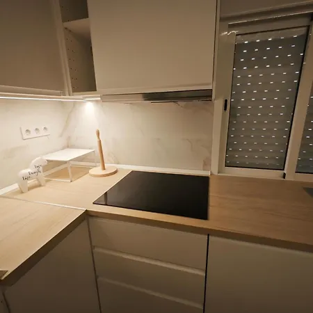 - San Rafael Apartment *
